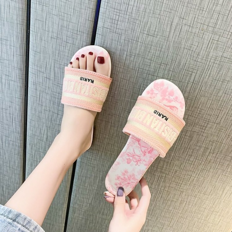 Women's Fashion Flat Slippers  - Summer Quotes のレビューと価格