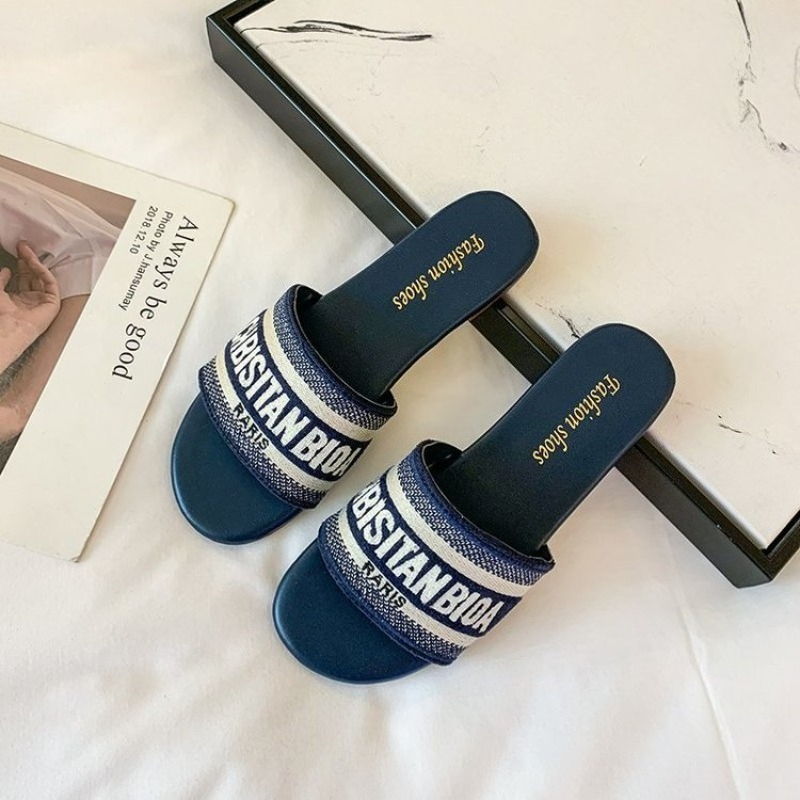Women's Fashion Flat Slippers  - Summer Quotes のレビューと価格