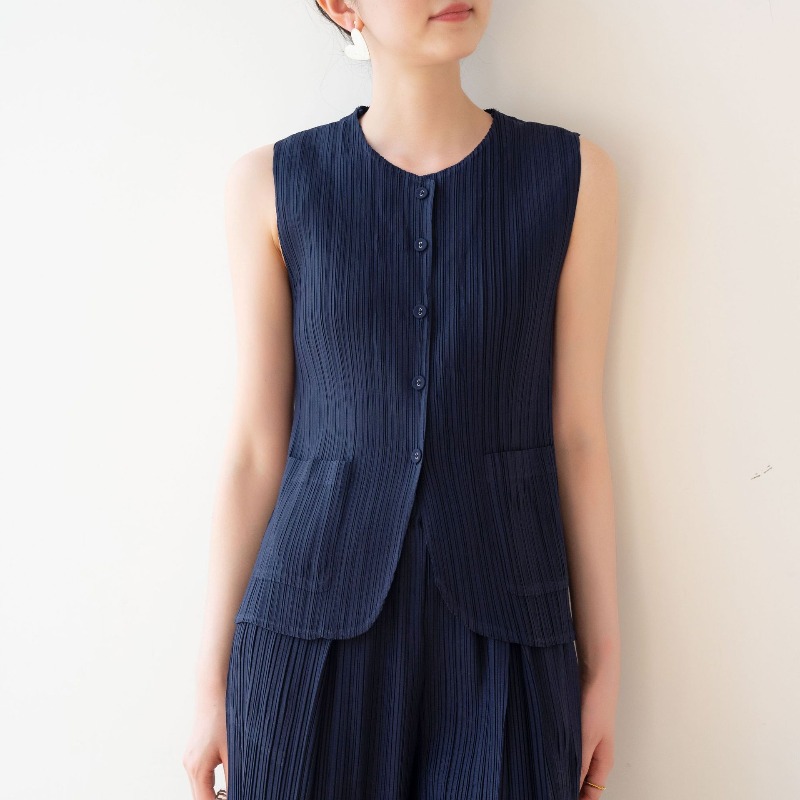 Miyake Pleated T-shirt 2026 Sp - Yours Clothing Summer Jackets のレビューと価格